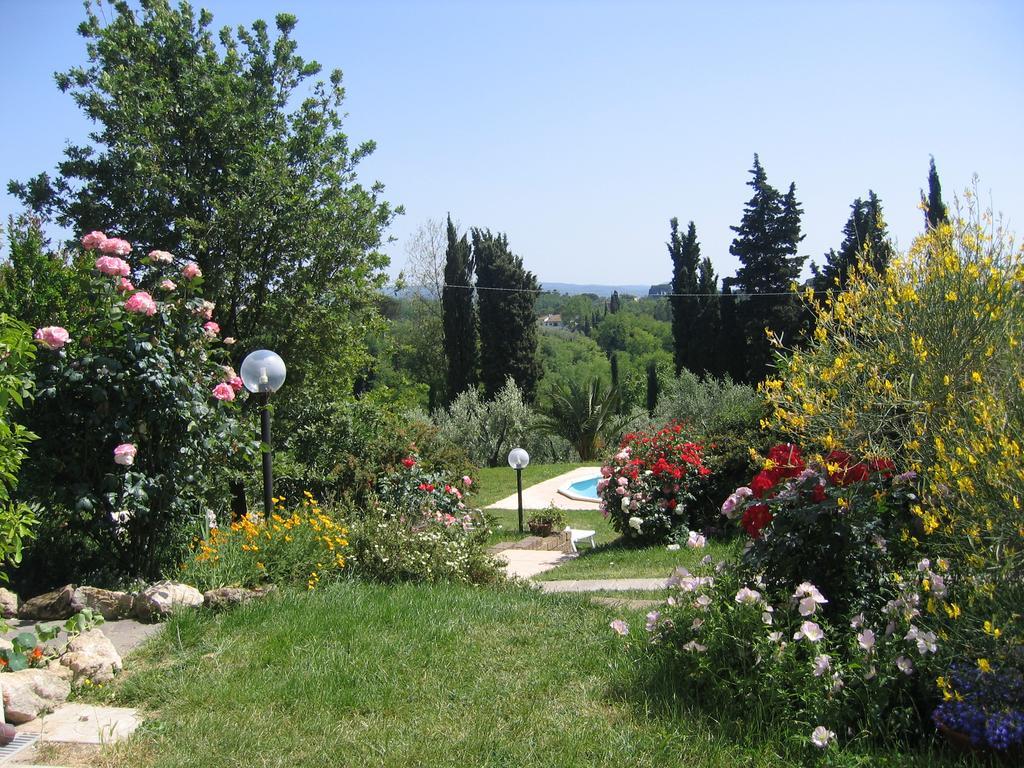 Agriturismo Poggio Al Tesoro Crespina Exterior photo